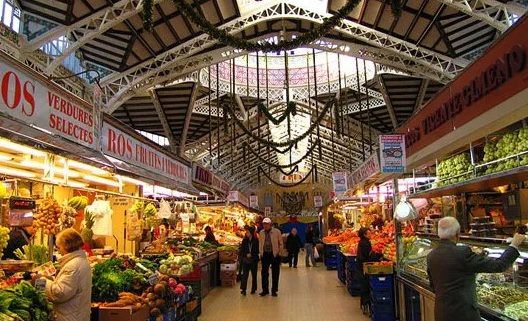 Central Mercat de Valencia - Overdekt food market